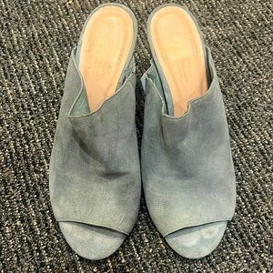 Charlotte Stone Mule